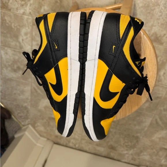 Nike Black and Gold Athletic Shoes - Picture 2 of 14